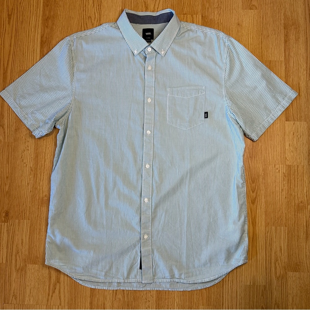 Van’s Mens Buttondown Classic Fit Shirt
